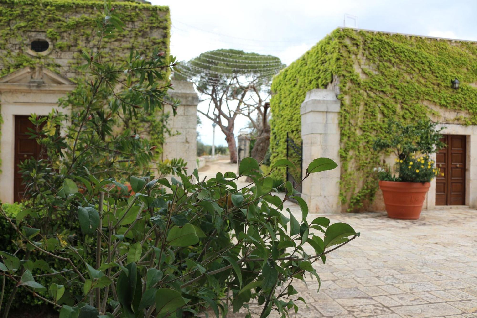 Parco Dei Manieri Hotel Conversano Exterior photo